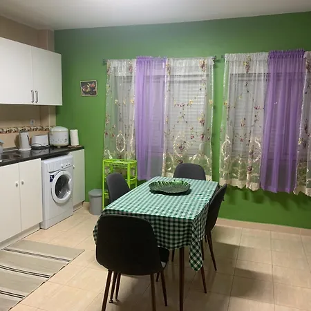 Apartamento Beautiful 1-bed In *